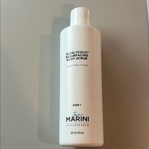 Jan Marini Bioglycolic Resurfacing Body Scrub - White